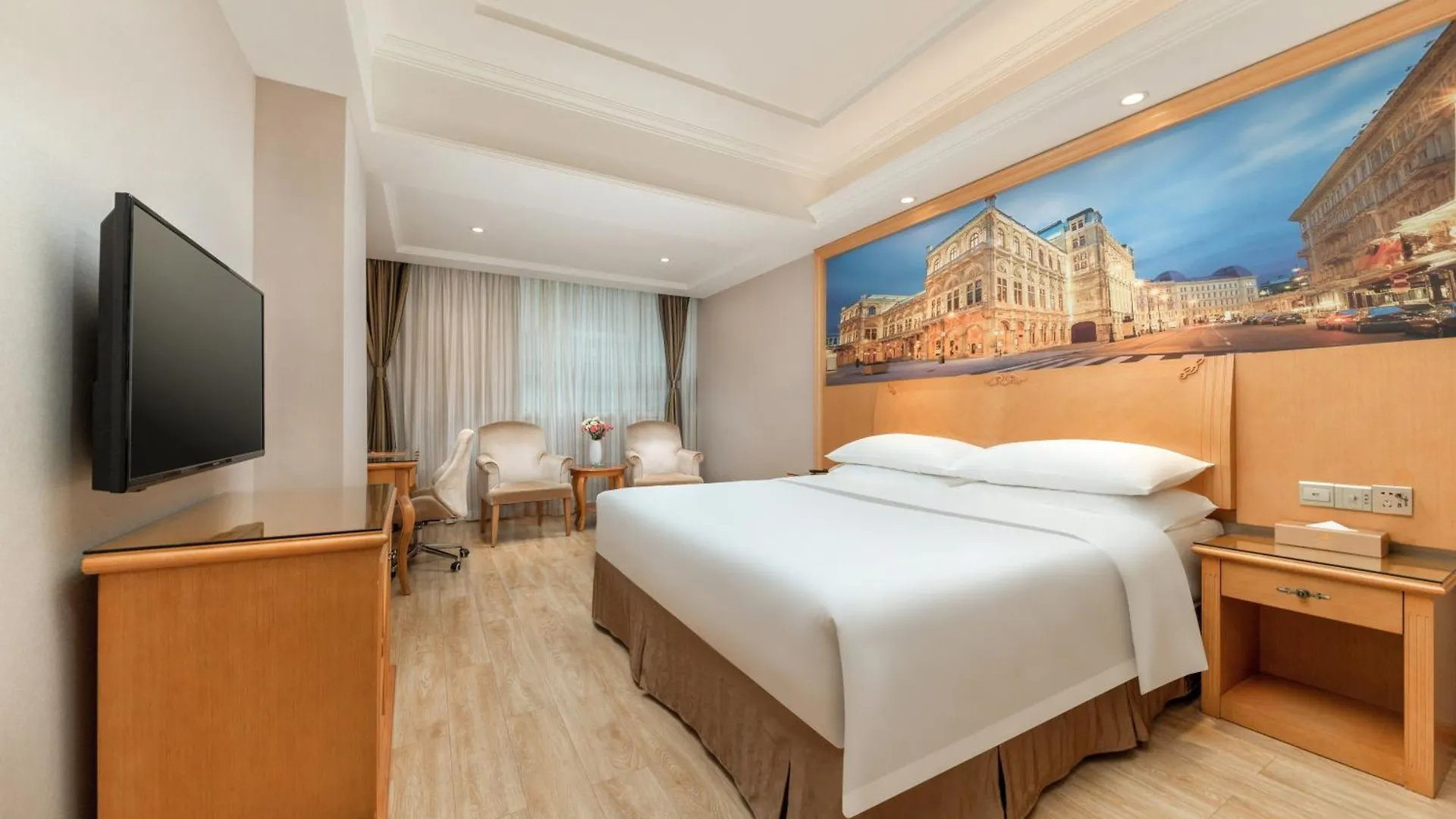 Vienna Hotel Shenzhen Fuyong Subway Station